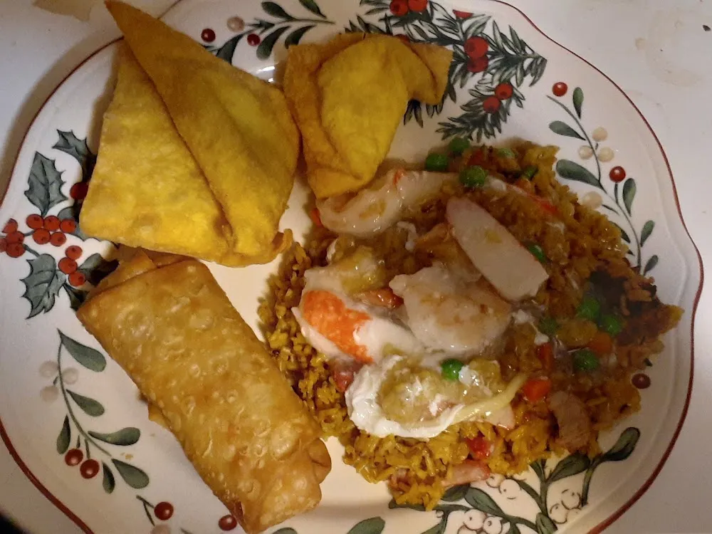 Egg Roll Crab Rangoon Pork Fried Rice Shrimp w Lobster Sauce